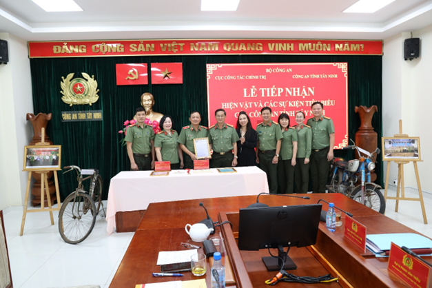 Bảo tàng Công an nhân dân tiếp nhận nhiều hiện vật giá trị