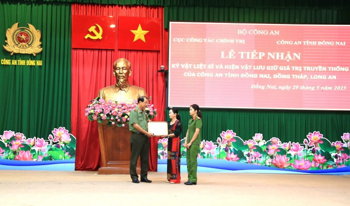 Cục Công tác chính trị, Bộ Công an tiếp nhận nhiều hiện vật của liệt sĩ Công an tỉnh Đồng Nai, Đồng Tháp và các sự kiện tiêu biểu