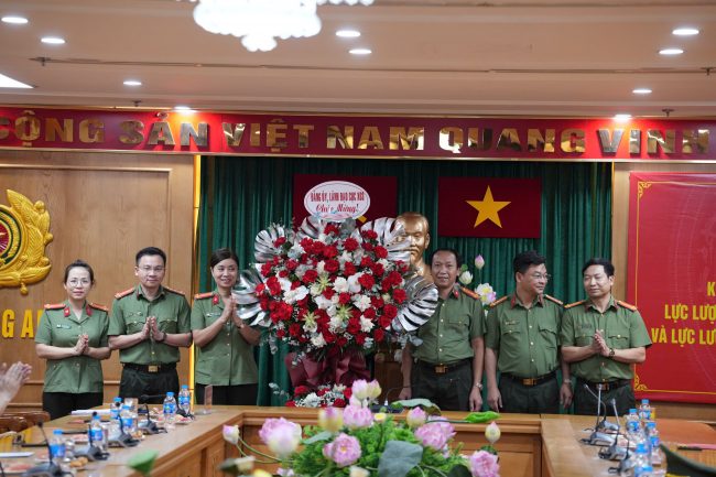 Cục Công tác chính trị gặp mặt truyền thống  lực lượng Tham mưu và Tài chính Công an nhân dân